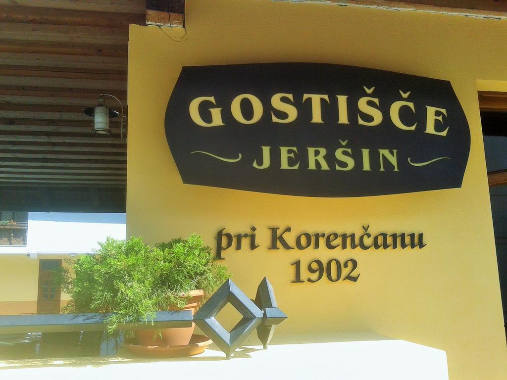 Guesthouse Jersin Logatec Exterior photo